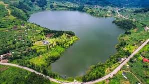 Nakivubo Channel heavily polluted with plastic bags